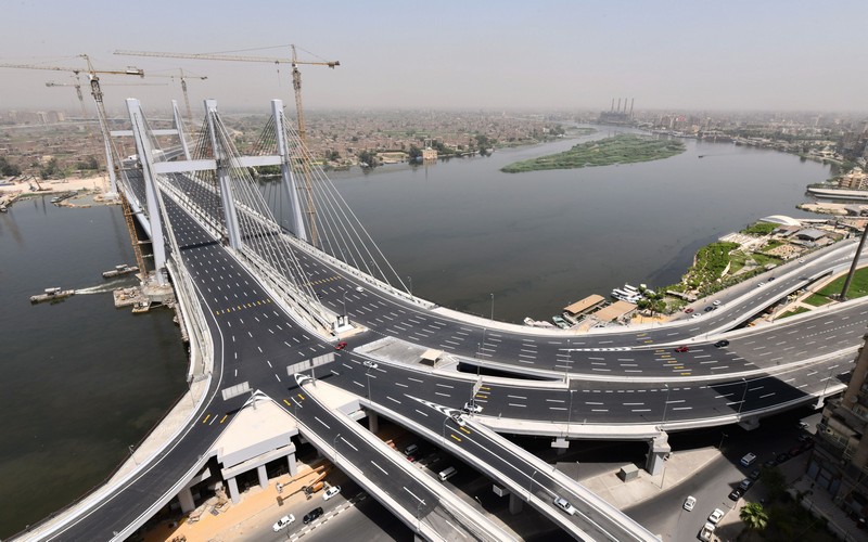 بنيه تحتيه  محصر